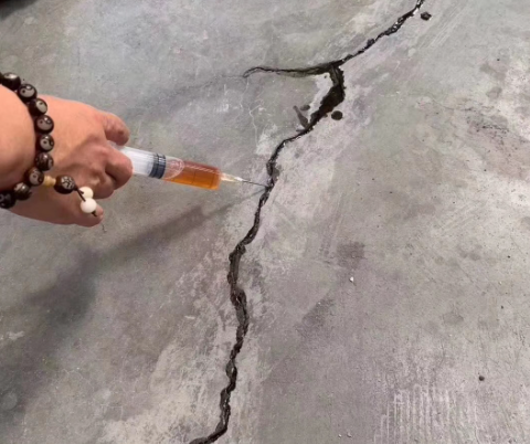 包河混凝土裂缝修补技术详解​